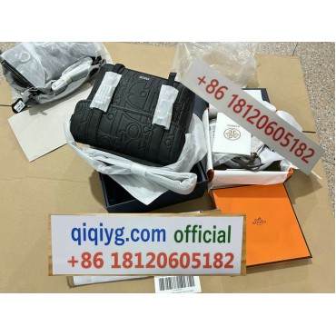 Qiqiyg.com Wholesale Fashion Bags Shoes Clothes at Top Prices Official WhatsApp +8618120605182 S011