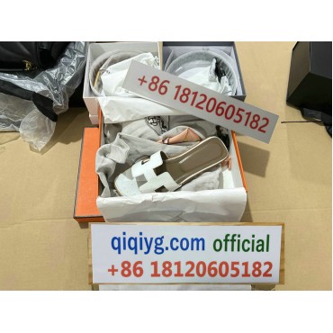 Qiqiyg.com Wholesale Fashion Bags Shoes Clothes at Top Prices Official WhatsApp +8618120605182 S017