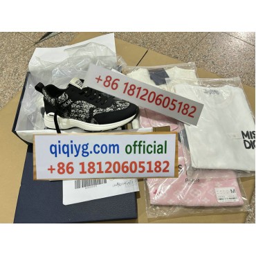 Qiqiyg.com Wholesale Fashion Bags Shoes Clothes at Top Prices Official WhatsApp +8618120605182 S022