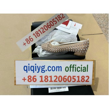 Qiqiyg.com Wholesale Fashion Bags Shoes Clothes at Top Prices Official WhatsApp +8618120605182 S031