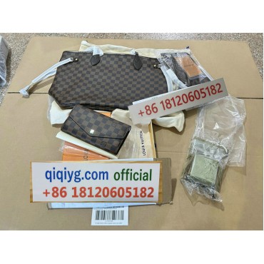 Qiqiyg.com Wholesale Fashion Bags Shoes Clothes at Top Prices Official WhatsApp +8618120605182 S043