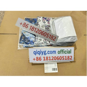 Qiqiyg.com Wholesale Fashion Bags Shoes Clothes at Top Prices Official WhatsApp +8618120605182 S067