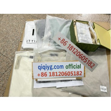 Qiqiyg.com Wholesale Fashion Bags Shoes Clothes at Top Prices Official WhatsApp +8618120605182 S074