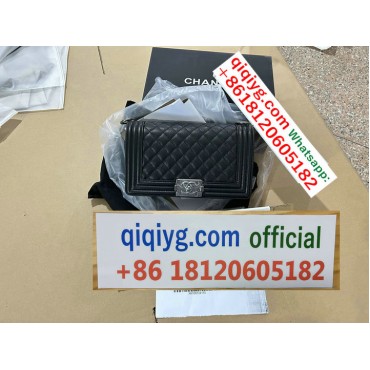 Qiqiyg.com Wholesale Fashion Bags Shoes Clothes at Top Prices Official WhatsApp +8618120605182 S084