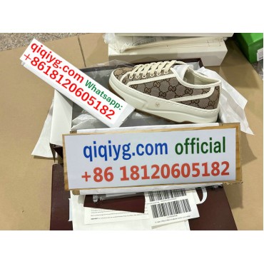 Qiqiyg.com Wholesale Fashion Bags Shoes Clothes at Top Prices Official WhatsApp +8618120605182 S091