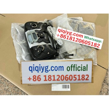 Qiqiyg.com Wholesale Fashion Bags Shoes Clothes at Top Prices Official WhatsApp +8618120605182 S098