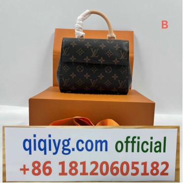 Wholesale 2026 Fashion Trends Qiqiyg.com Official WhatsApp +8618120605182 Drop Shipping G156