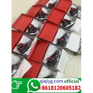 qiqiyg.com Whatsapp +8618120605182 Trusted Fashion Source Wholesale Clothes Bags Shoes Top Quality Best Price Q055