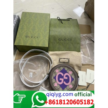 qiqiyg.com Whatsapp +8618120605182 Trusted Fashion Source Wholesale Clothes Bags Shoes Top Quality Best Price Q081