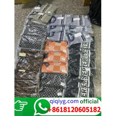 qiqiyg.com Whatsapp +8618120605182 Trusted Fashion Source Wholesale Clothes Bags Shoes Top Quality Best Price Q096