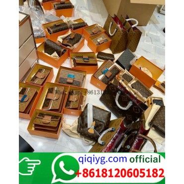 qiqiyg.com Whatsapp +8618120605182 Trusted Fashion Source Wholesale Clothes Bags Shoes Top Quality Best Price Q109