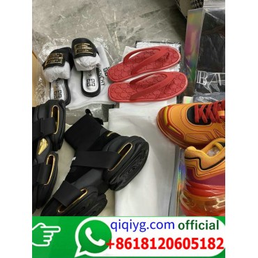 qiqiyg.com Whatsapp +8618120605182 Trusted Fashion Source Wholesale Clothes Bags Shoes Top Quality Best Price Q114