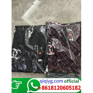 qiqiyg.com Whatsapp +8618120605182 Trusted Fashion Source Wholesale Clothes Bags Shoes Top Quality Best Price Q116