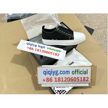 qiqiyg.com supplier Whatsapp +8618120605182 Official Top Fashion Brand Handbags Clothes Shoes Wholesale 2026 N021