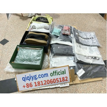 qiqiyg.com supplier Whatsapp +8618120605182 Official Top Fashion Brand Handbags Clothes Shoes Wholesale 2026 N028