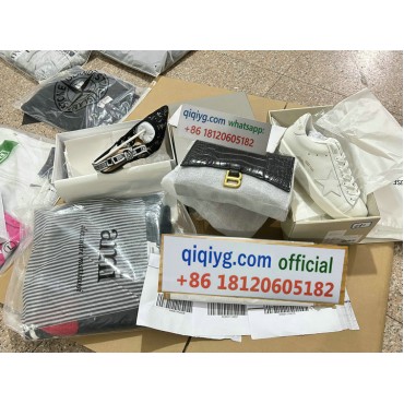 qiqiyg.com supplier Whatsapp +8618120605182 Official Top Fashion Brand Handbags Clothes Shoes Wholesale 2026 N042