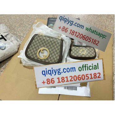 qiqiyg.com supplier Whatsapp +8618120605182 Official Top Fashion Brand Handbags Clothes Shoes Wholesale 2026 N044