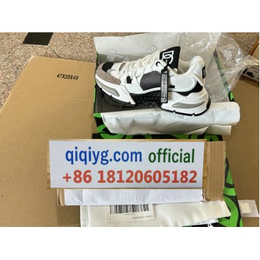 qiqiyg.com supplier Whatsapp +8618120605182 Official Top Fashion Brand Handbags Clothes Shoes Wholesale 2026 N061