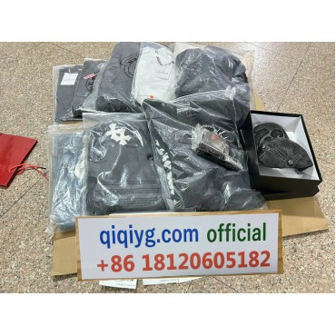 qiqiyg.com supplier Whatsapp +8618120605182 Official Top Fashion Brand Handbags Clothes Shoes Wholesale 2026 N068