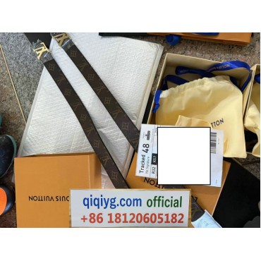 qiqiyg.com whatsapp +8618120605182 Elite Styles Unleashed Handbags Footwear Eyewear Collections Bulk Discounts A001