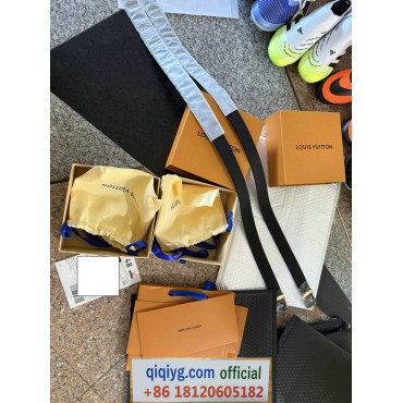 qiqiyg.com whatsapp +8618120605182 Elite Styles Unleashed Handbags Footwear Eyewear Collections Bulk Discounts A002