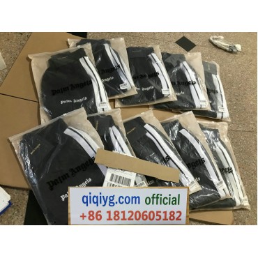 qiqiyg.com whatsapp +8618120605182 Elite Styles Unleashed Handbags Footwear Eyewear Collections Bulk Discounts A014