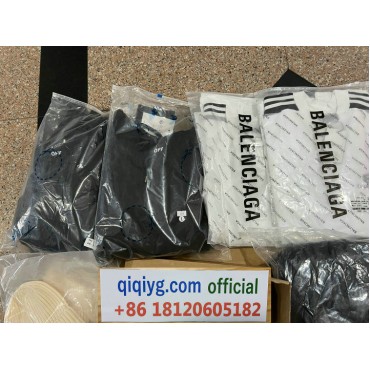 qiqiyg.com whatsapp +8618120605182 Elite Styles Unleashed Handbags Footwear Eyewear Collections Bulk Discounts A015