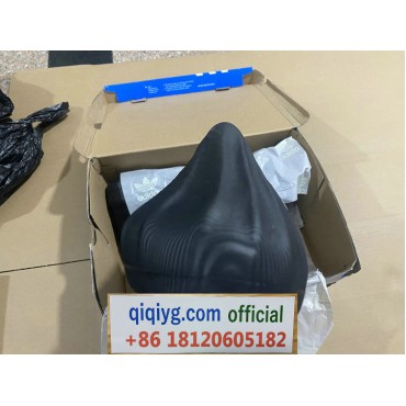 qiqiyg.com whatsapp +8618120605182 Elite Styles Unleashed Handbags Footwear Eyewear Collections Bulk Discounts A022