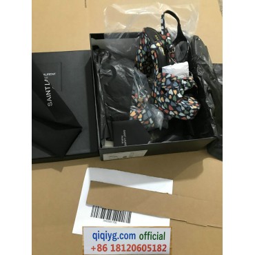 qiqiyg.com whatsapp +8618120605182 Elite Styles Unleashed Handbags Footwear Eyewear Collections Bulk Discounts A033