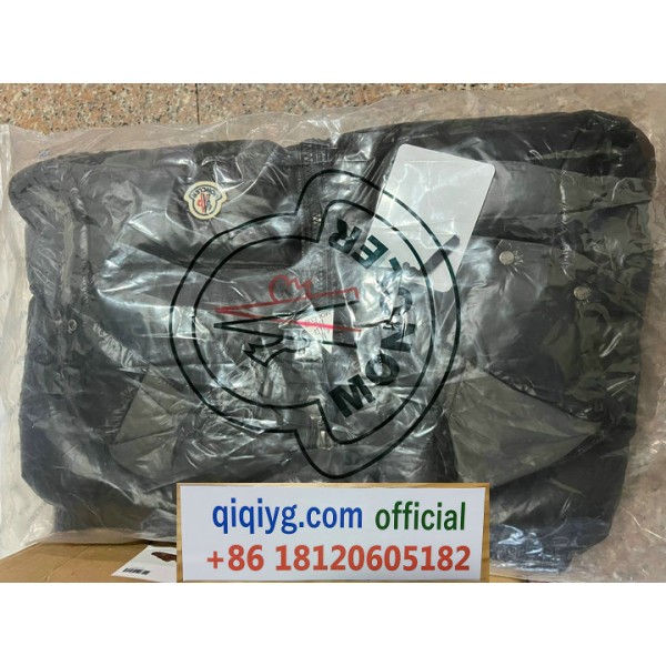 qiqiyg.com whatsapp +8618120605182 Elite Styles Unleashed Handbags Footwear Eyewear Collections Bulk Discounts A034