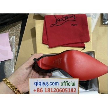 qiqiyg.com whatsapp +8618120605182 Elite Styles Unleashed Handbags Footwear Eyewear Collections Bulk Discounts A037