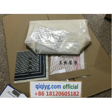 qiqiyg.com whatsapp +8618120605182 Elite Styles Unleashed Handbags Footwear Eyewear Collections Bulk Discounts A040